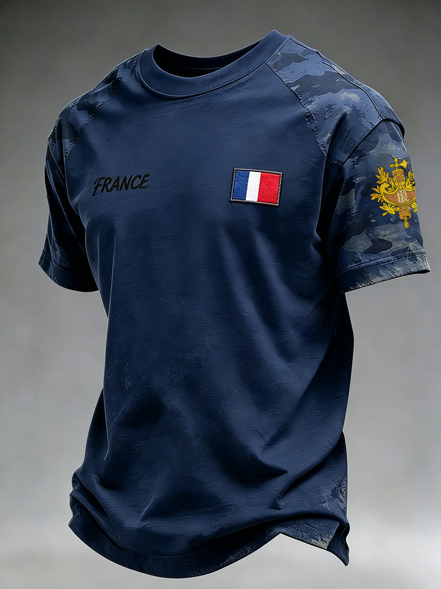 T-shirt imprimé camouflage en détresse pour hommes