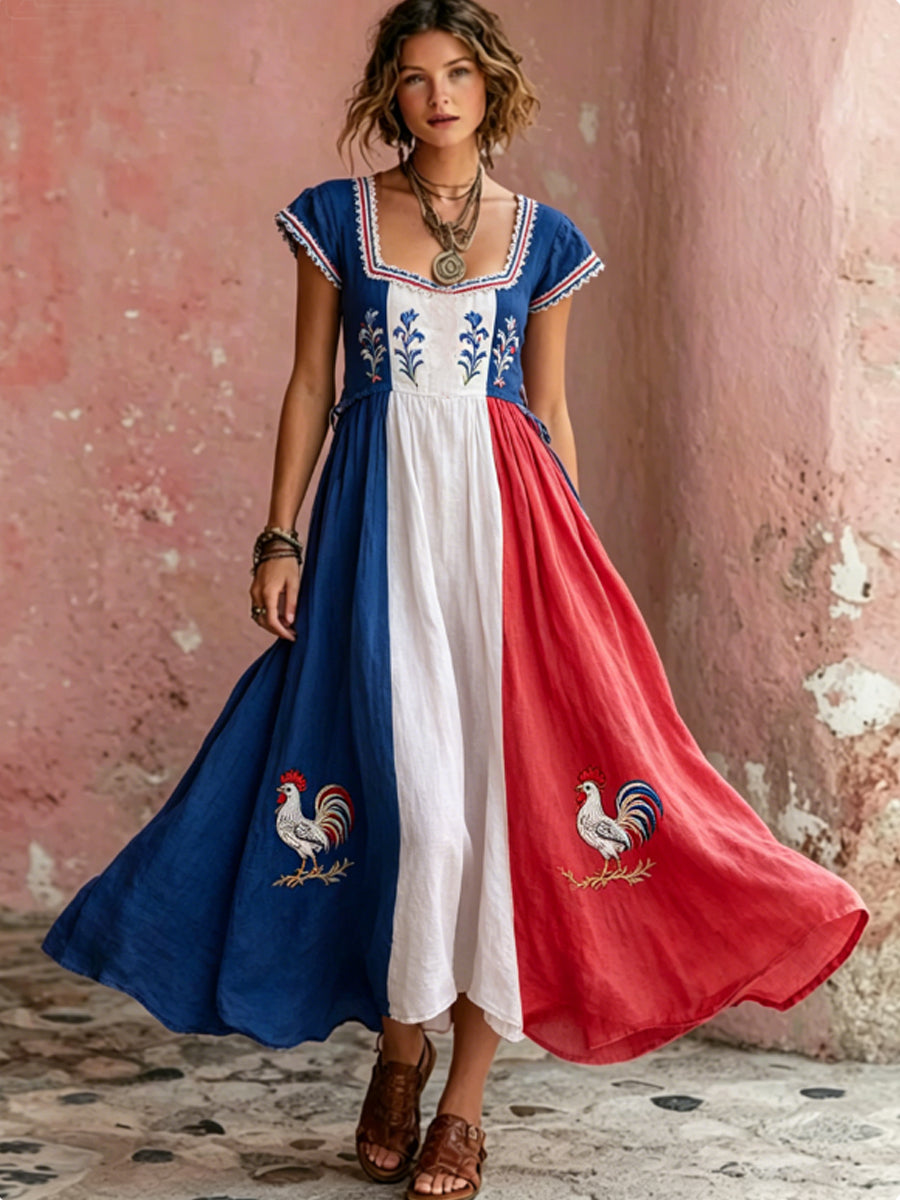 Robe maxi en coton et lin ornée d’une broderie représentant le drapeau français et le coq gaulois