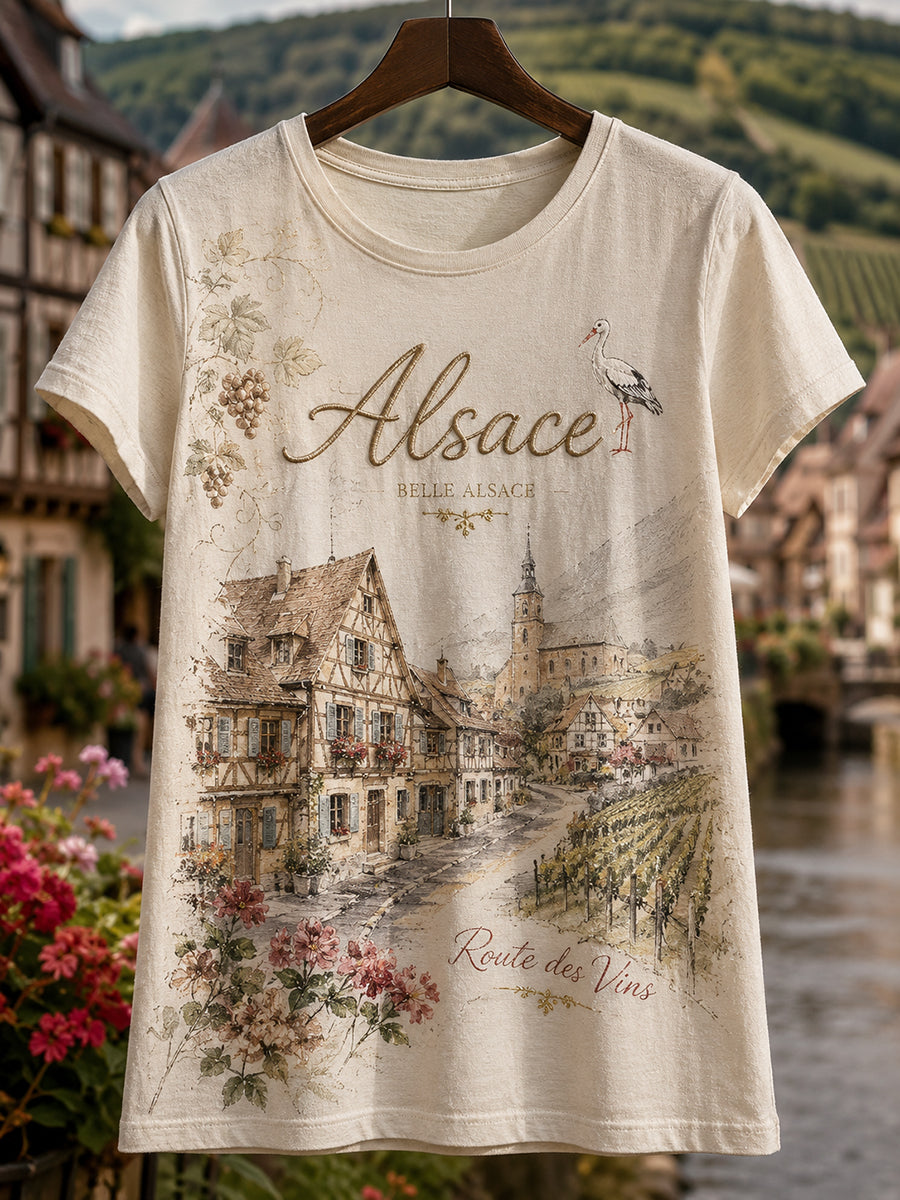 T-shirt graphique pour femmes aux motifs de paysages d'Alsace, en français