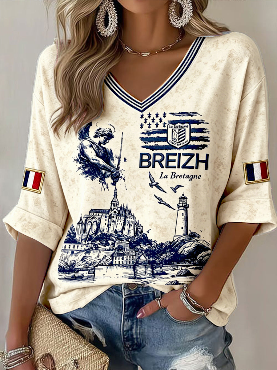 T-shirt femme blanc cassé à col en V, imprimé montagnes de Bretagne Saint-Michel