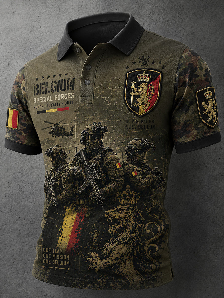 Polo homme à manches courtes au motif vintage de style militaire