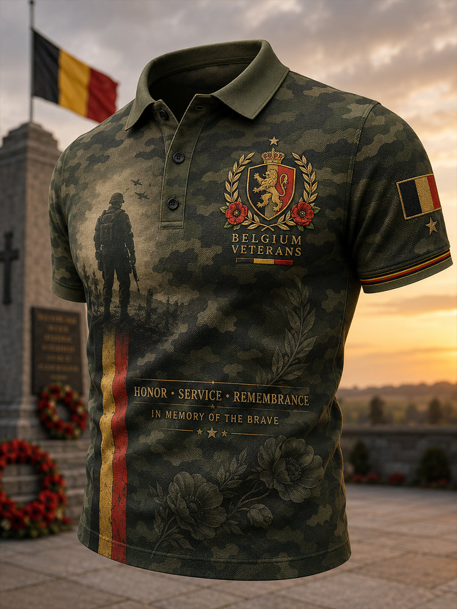 Polo homme à manches courtes orné d’un imprimé camouflage et d’un motif en hommage aux anciens combattants