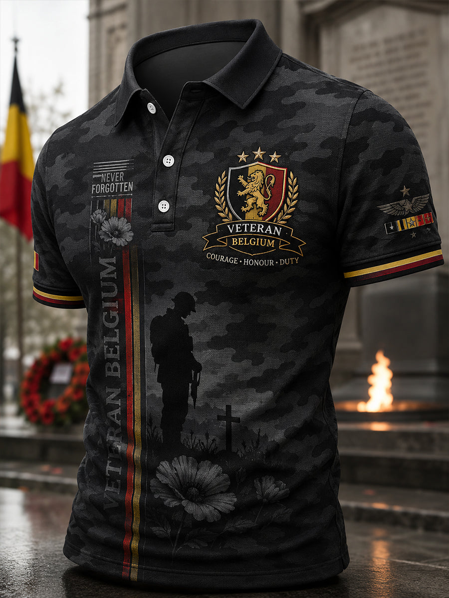 Polo homme à manches courtes orné d’un imprimé camouflage et d’un motif en hommage aux anciens combattants