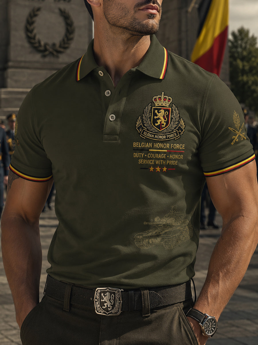 Polo homme à manches courtes au motif vintage de style militaire