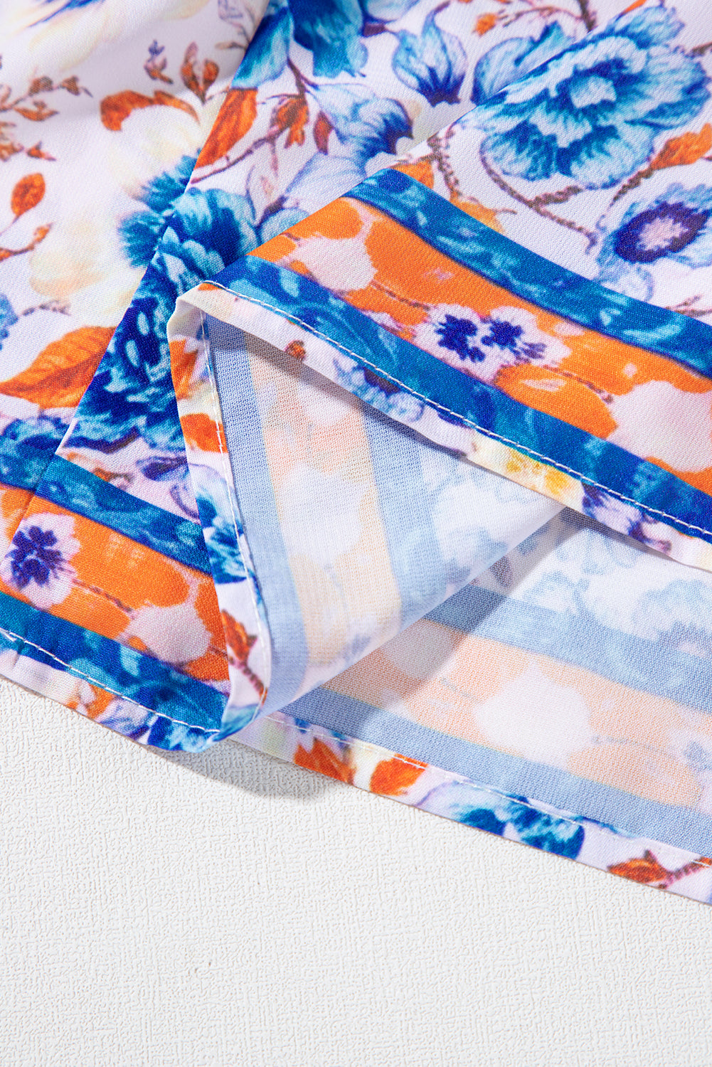 Robe bleu ciel à imprimé floral mixte manches courtes et col fendu à nouer