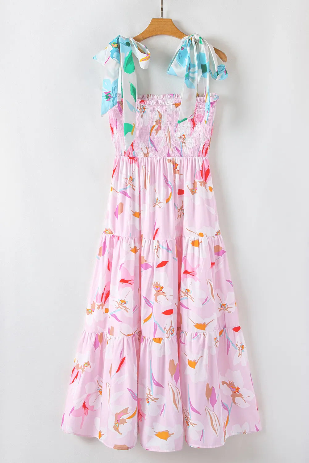 Robe longue smockée à épaules nouées imprimé floral rose