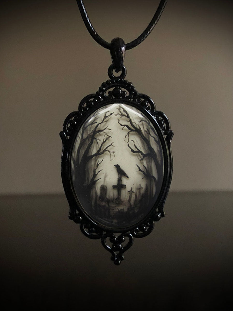 Collier Pendentif Croix de Corbeau Gothique en Verre Blanc Accessoires