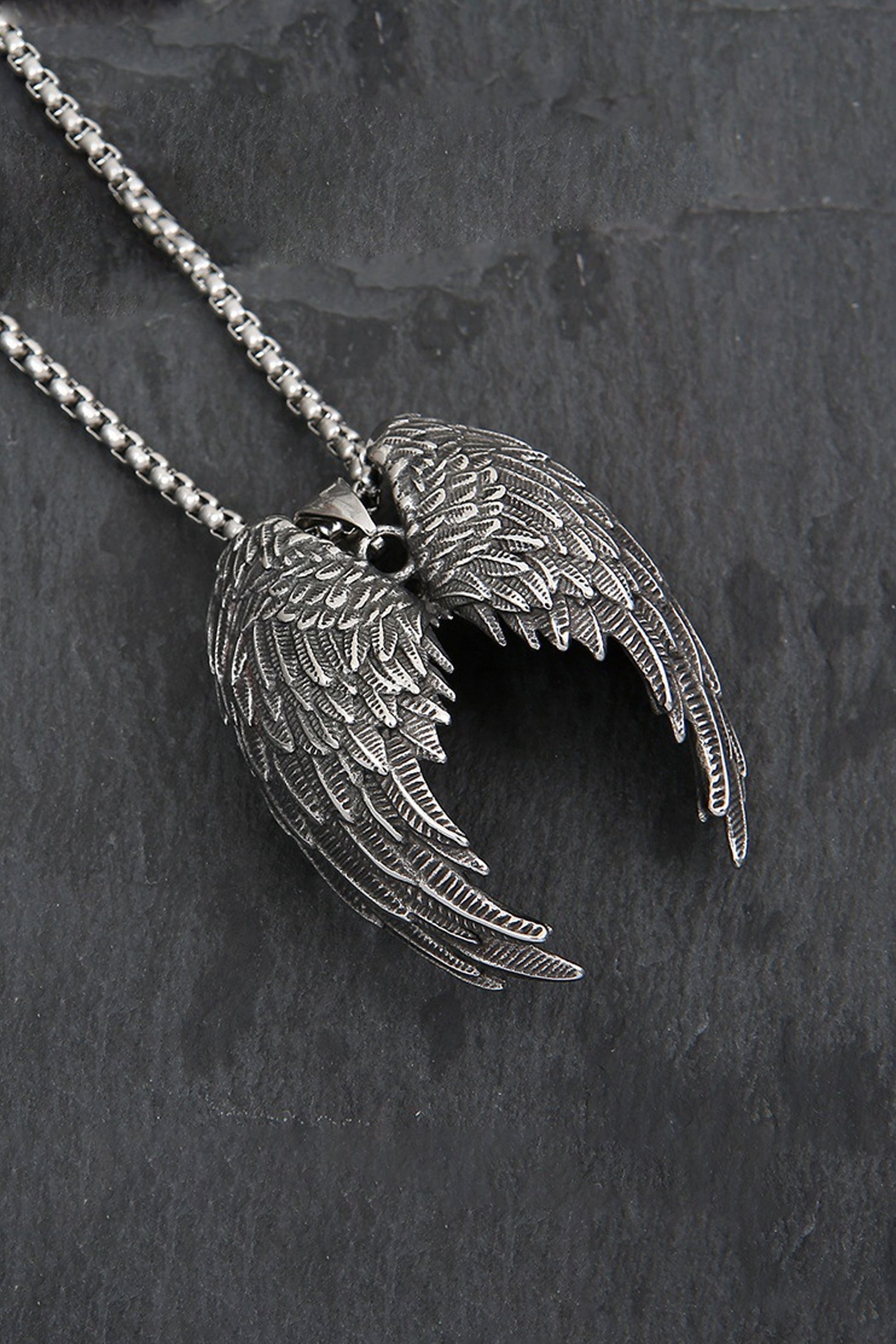 Collier Pendentif Ailes d’Ange en Plumes Vintage Sexy en Acier Titane Acier Accessoires