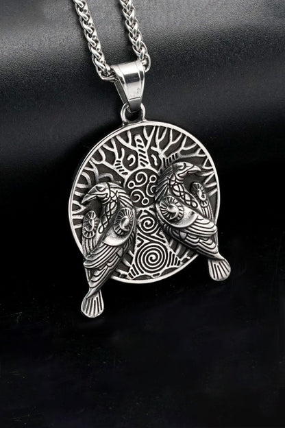 Bijou avec pendentif corbeau Acier Accessoires