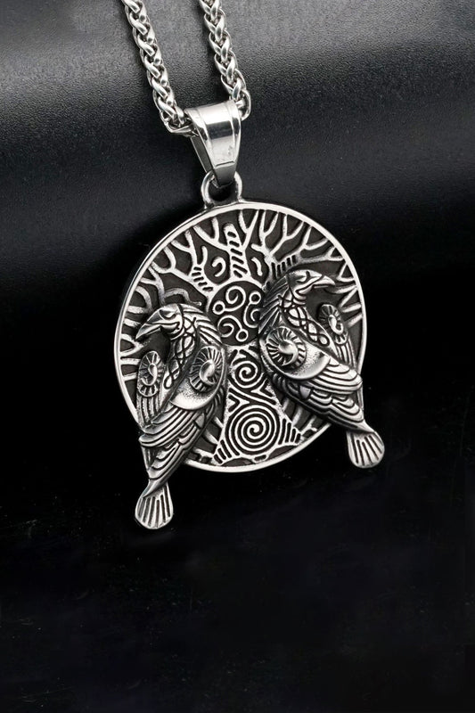 Bijou avec pendentif corbeau Acier Accessoires