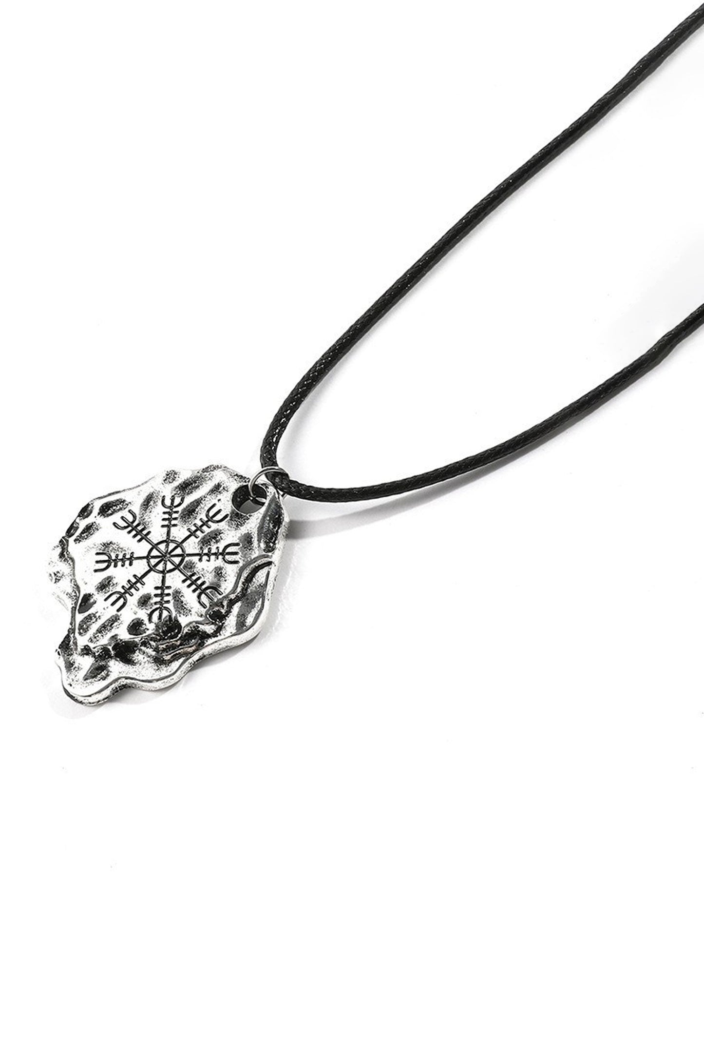 Accessoires de collier en cuir avec pendentif flocon de neige rétro à la mode Argent Accessoires