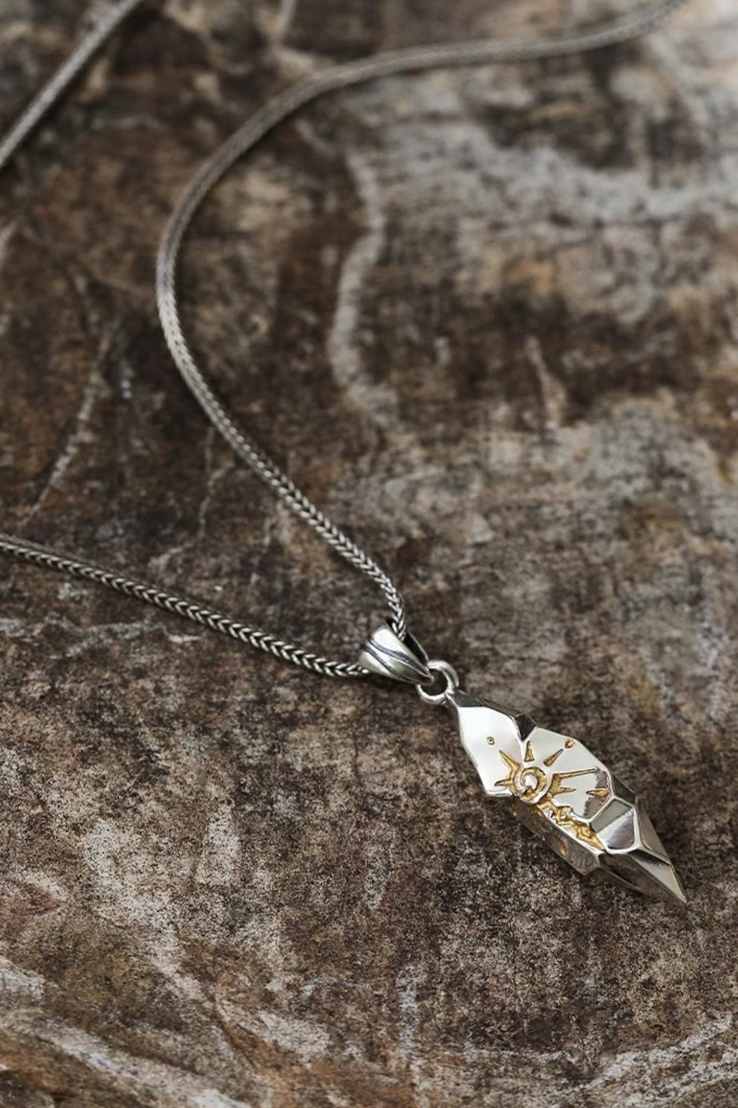Collier vintage avec pierre de vœu Silver Accessoires
