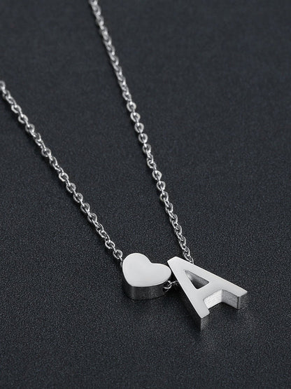 Collier pendentif en forme de cœur avec lettre Accessoires