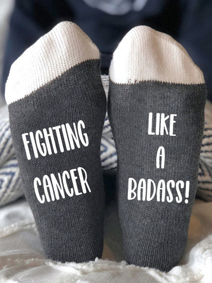 Combattre le cancer comme un badass chaussettes unisexes