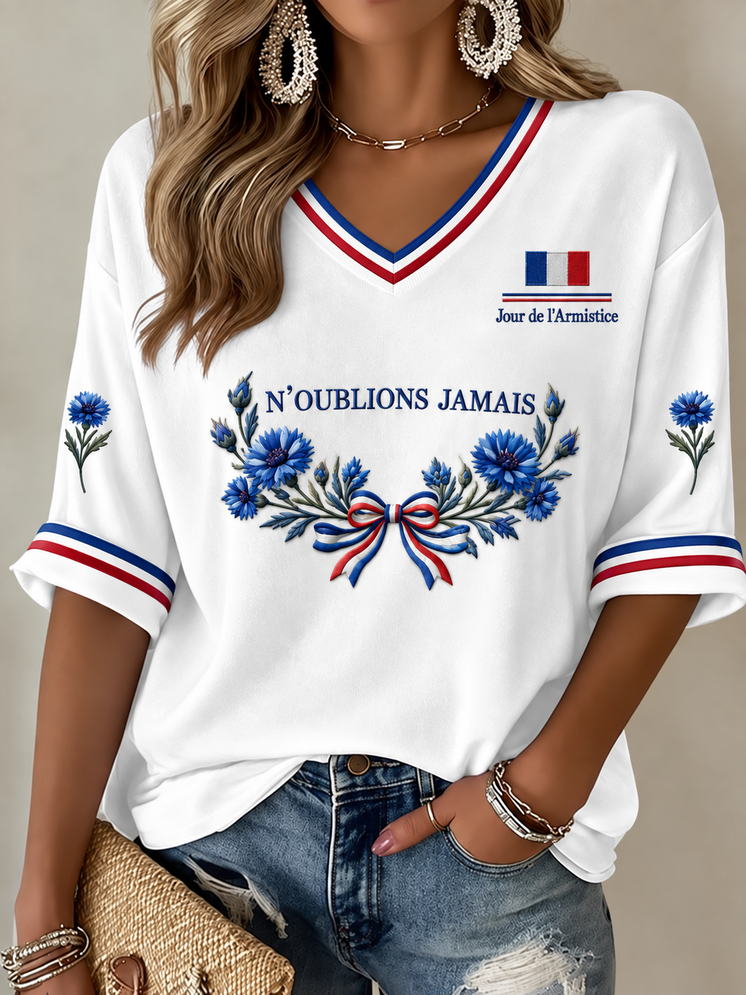 T-shirt col V à manches mi-longues imprimé N'OUBLIONS JAMAIS